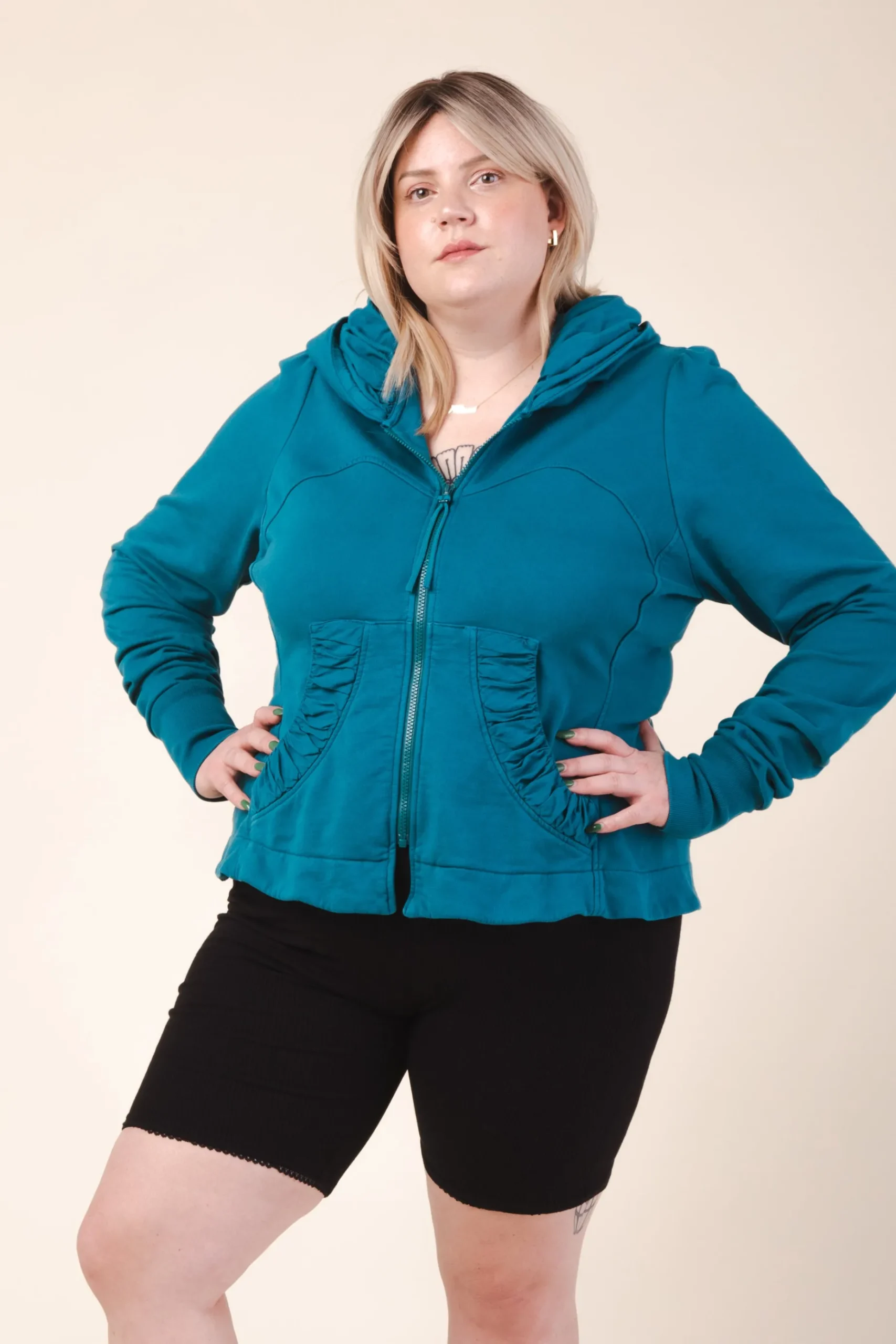 Cloak Hoodie in Peacock