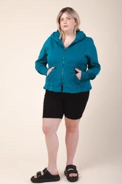 Cloak Hoodie in Peacock