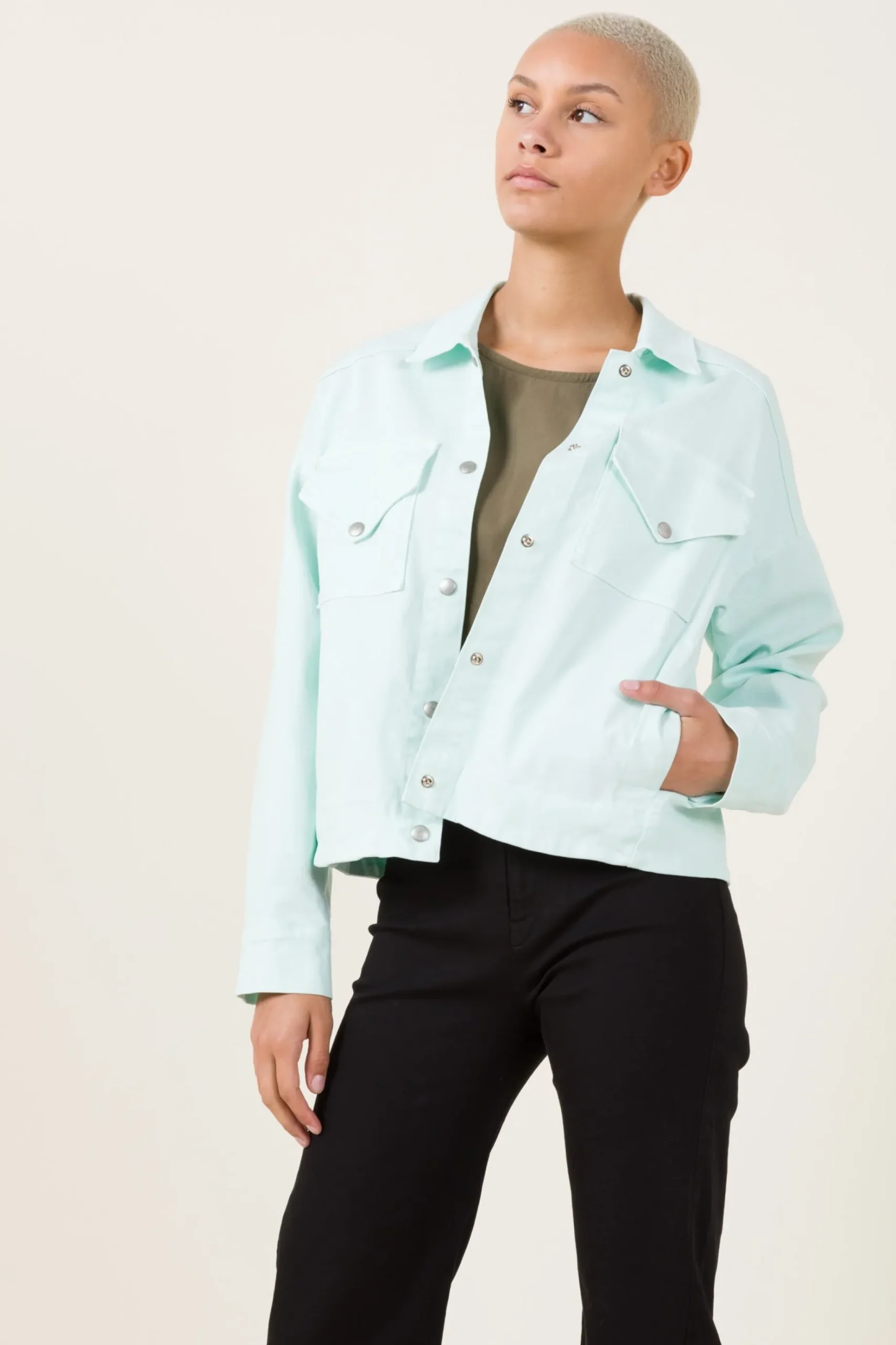 East/West in Mint