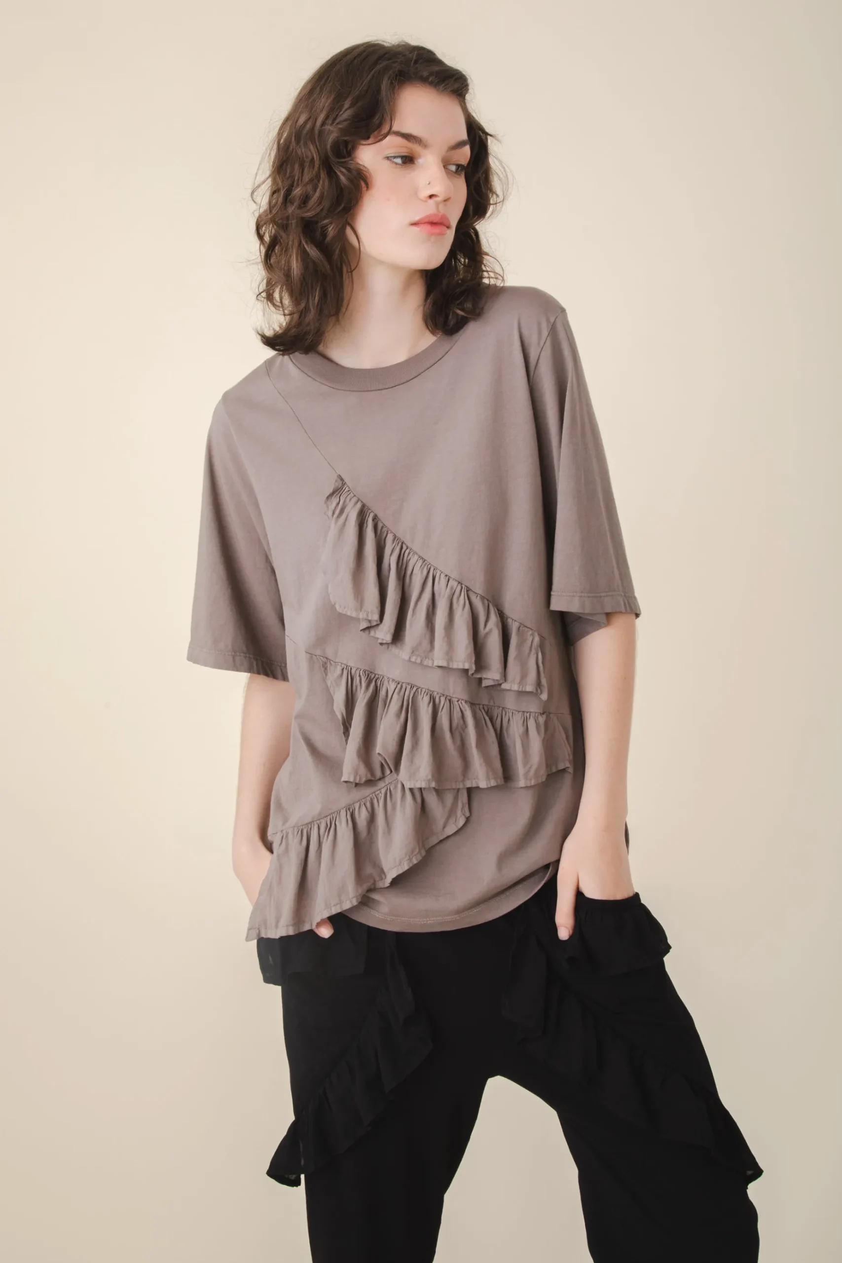 Flutter Tee in Wet Cement
