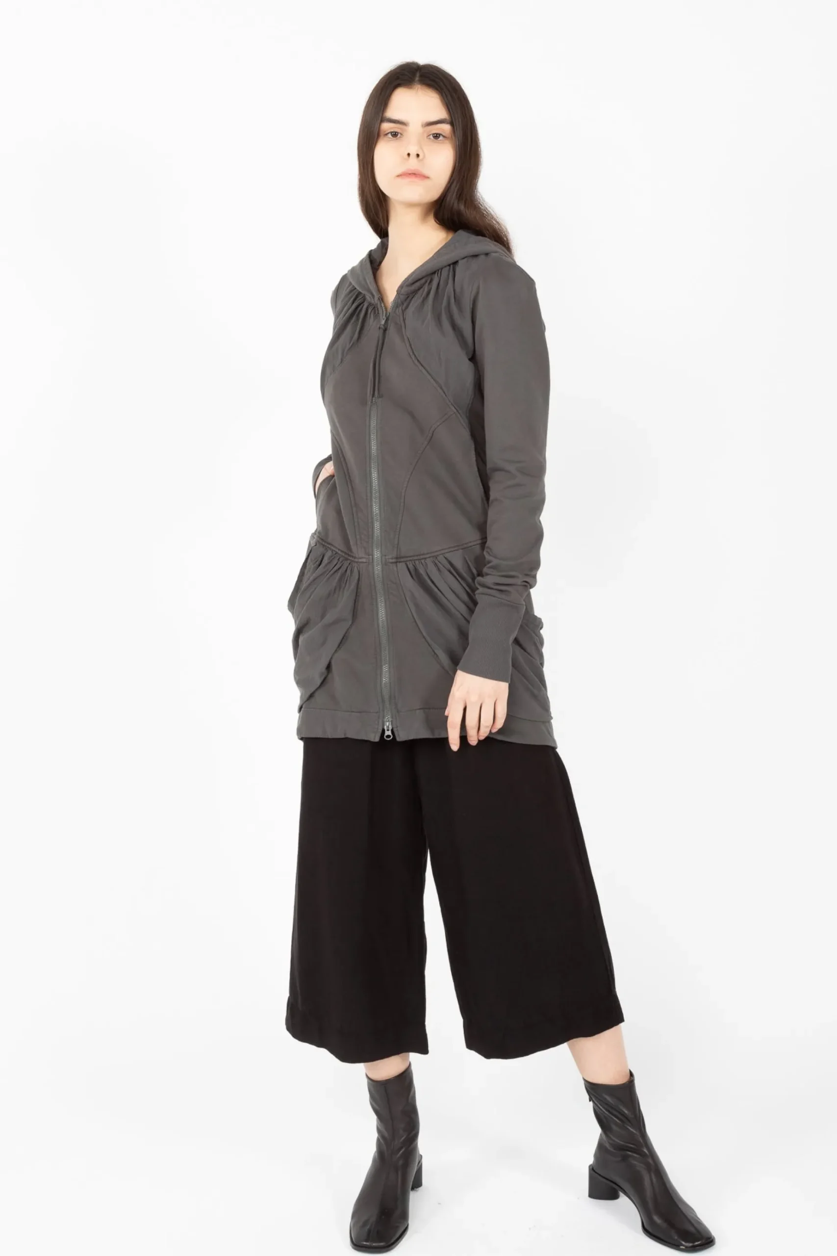 Guinevere Hoodie in Graphite