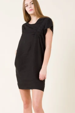 Linen Rebellion in Black