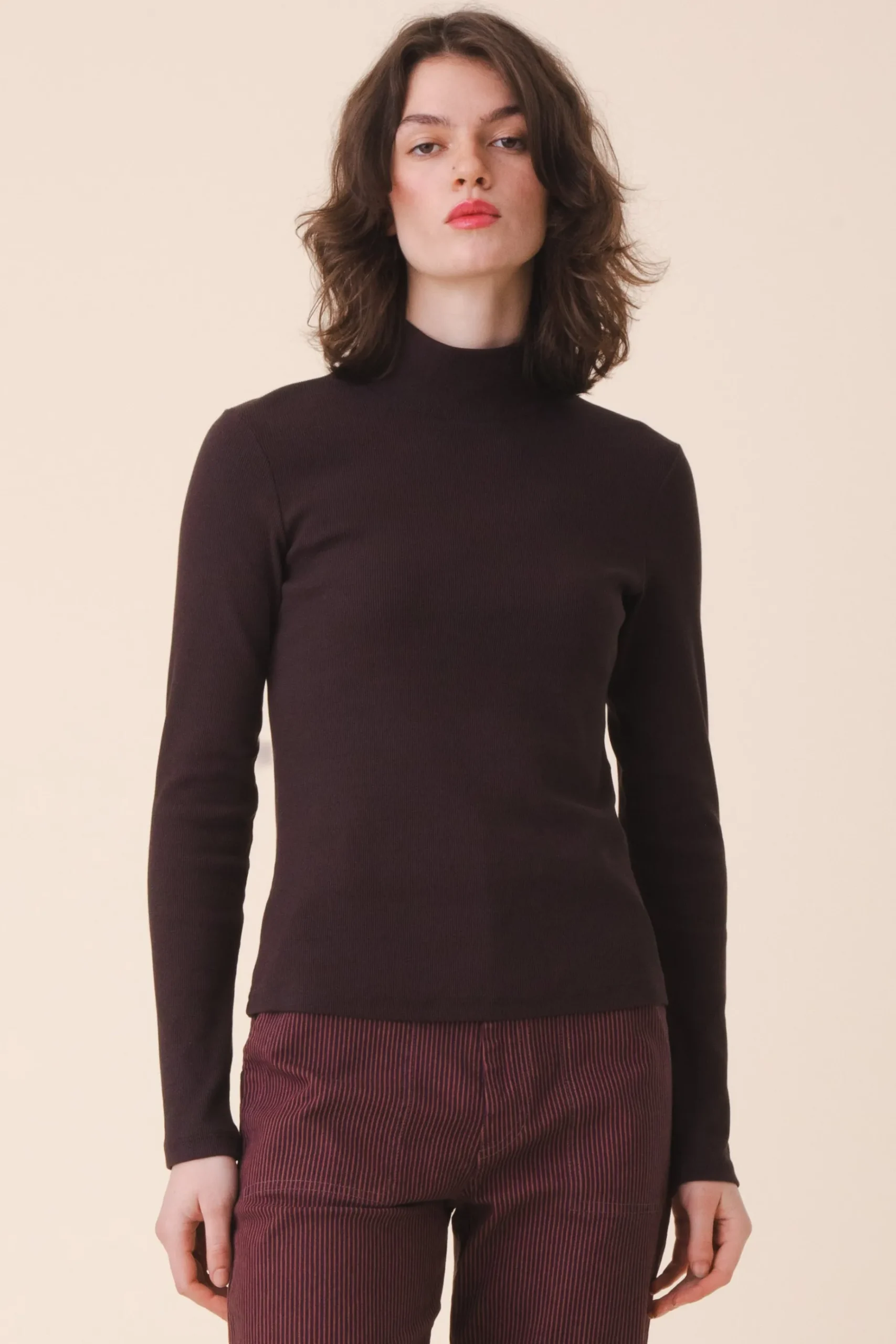L/S Mockneck in Brown Out