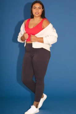 Organic Legging in Tunnel