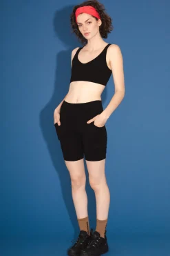 Organic Short in Black