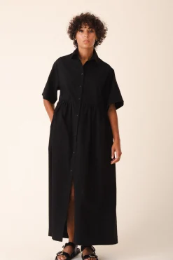 Que Sera Sera in Black