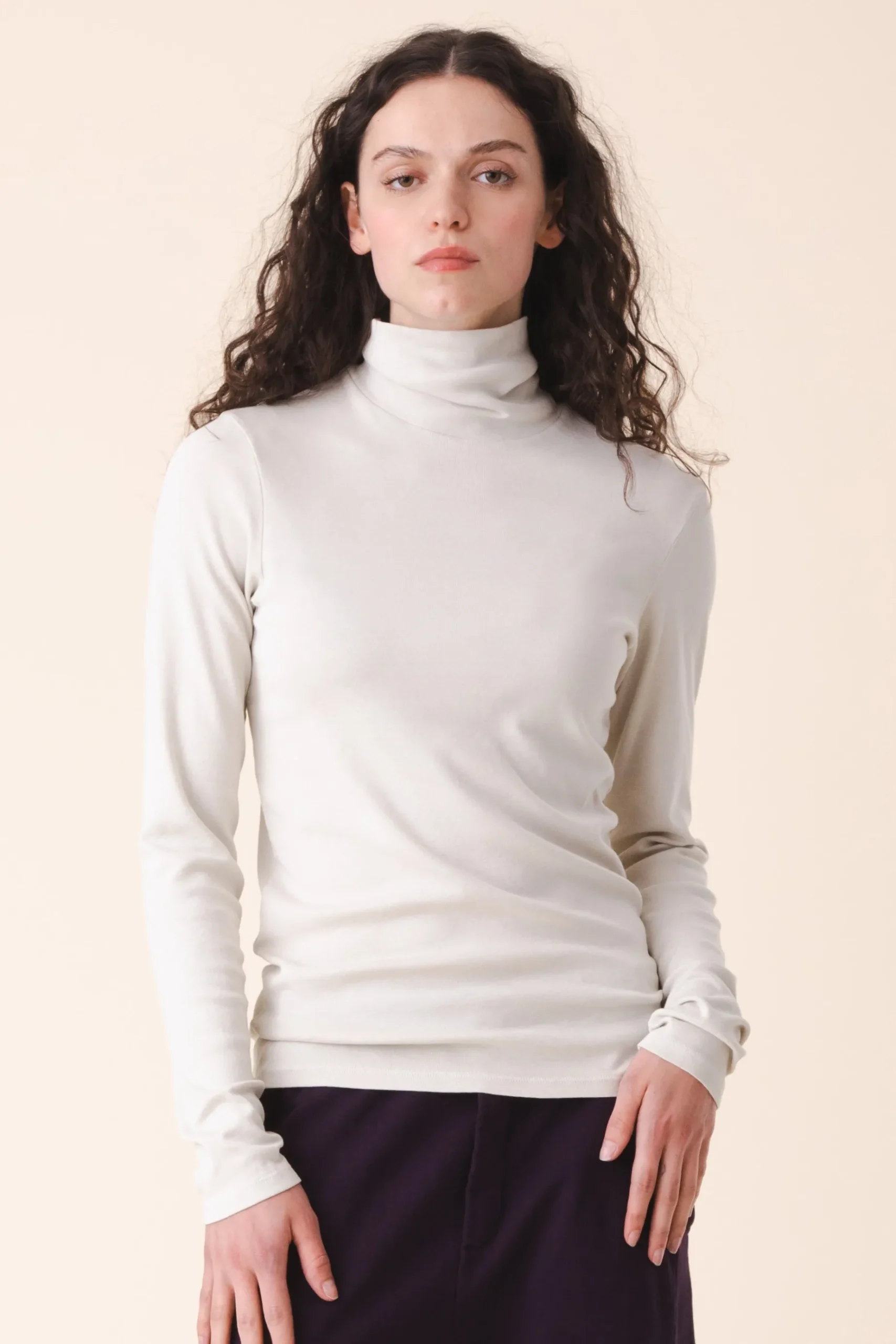 Rib Turtleneck in Oyster