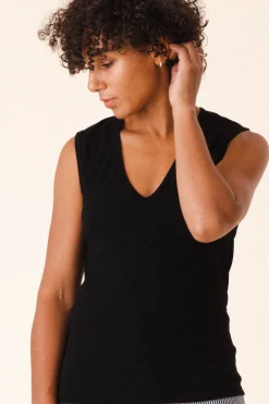Sleeveless Soft V in Black